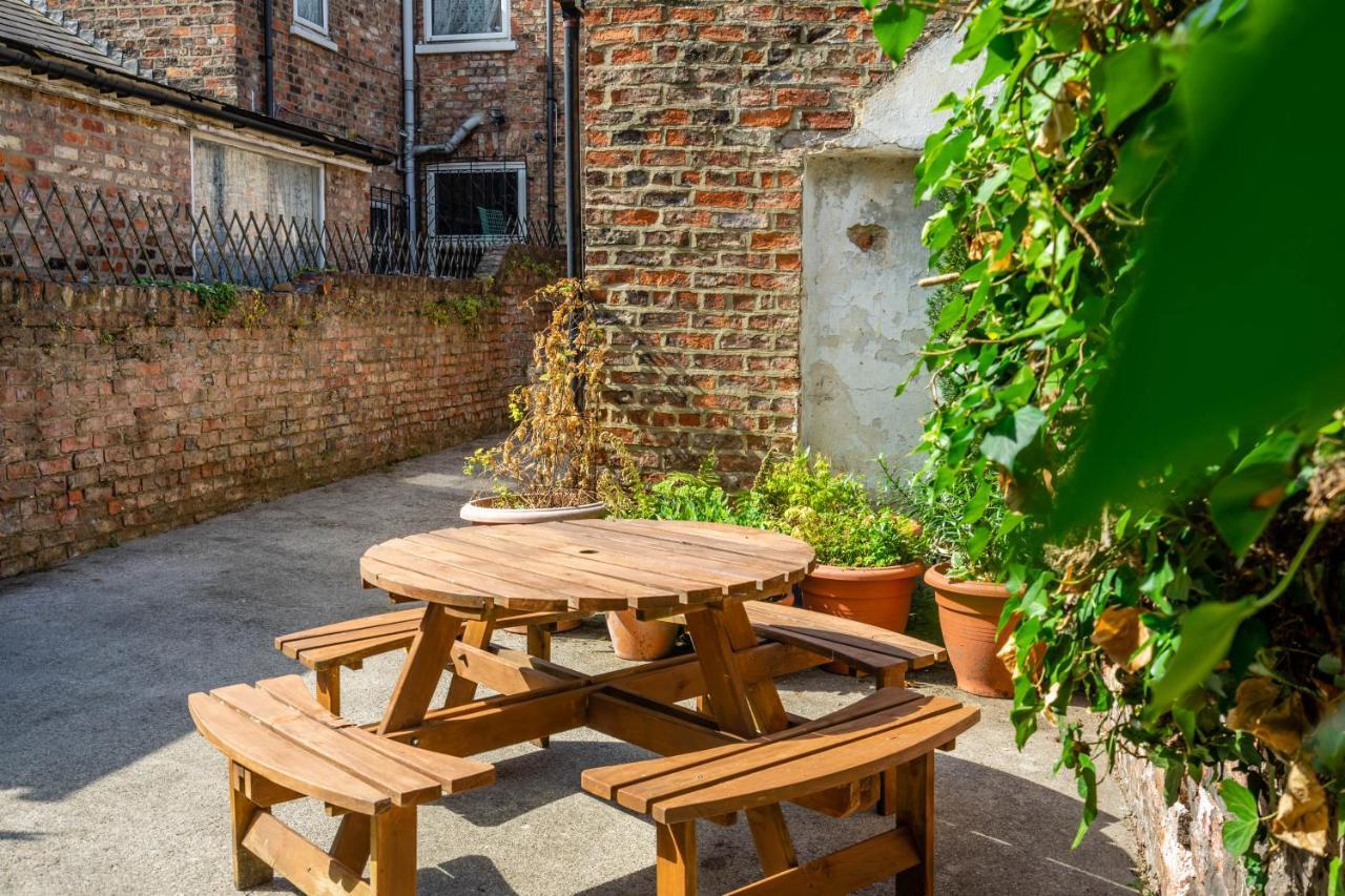 3 Claremont Terrace * York
